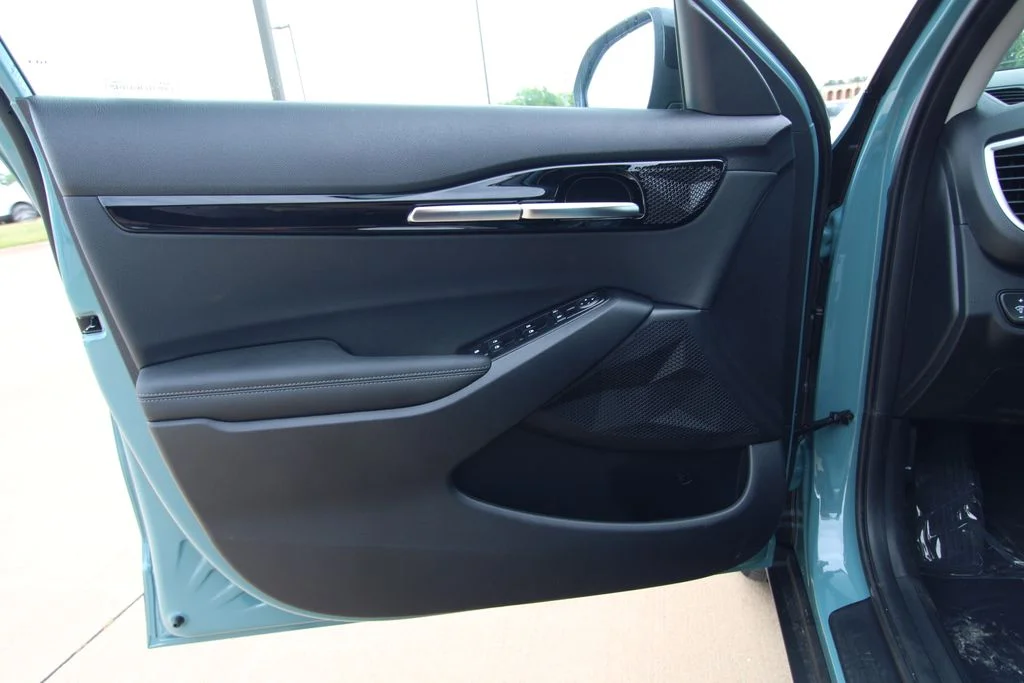 New 2026 Pluton Blue / Black Roof Kia S image 37