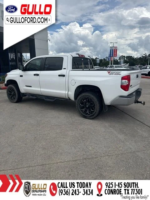 Used 2020 White Toyota SR5 image 4