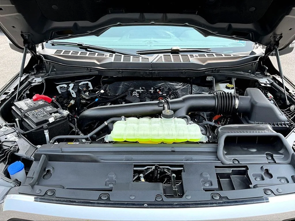 New 2026 Marsh Gray Ford Lariat® image 12