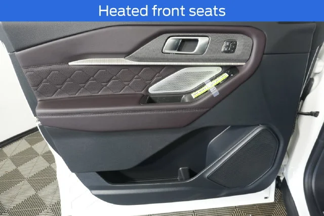 New 2027 Star White Metallic Tri-Coat Ford Platinum™ image 27