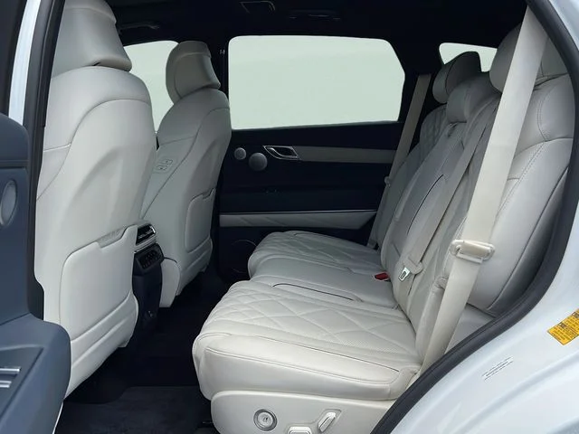 Used 2025 White Genesis 3.5T Prestige image 13