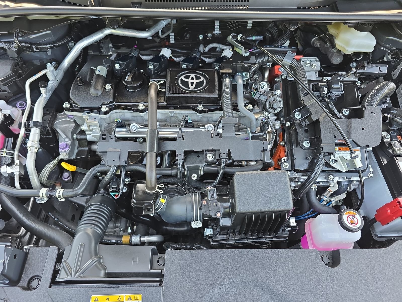 2026 Toyota Corolla LE - Photo 28
