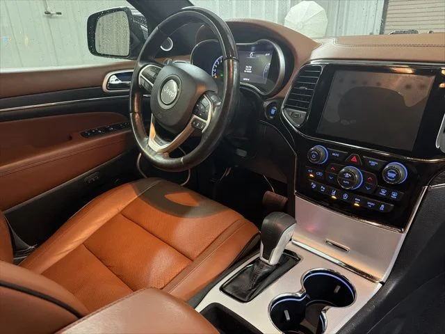 Used 2020 Diamond Black Crystal Pearlcoat Jeep Summit image 21