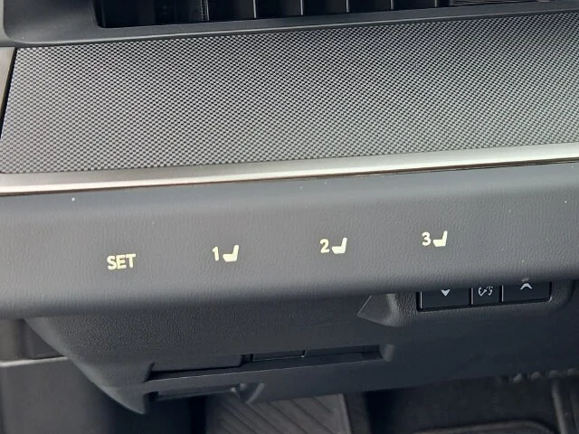 New 2026 Iridium Lexus PREMIUM image 10