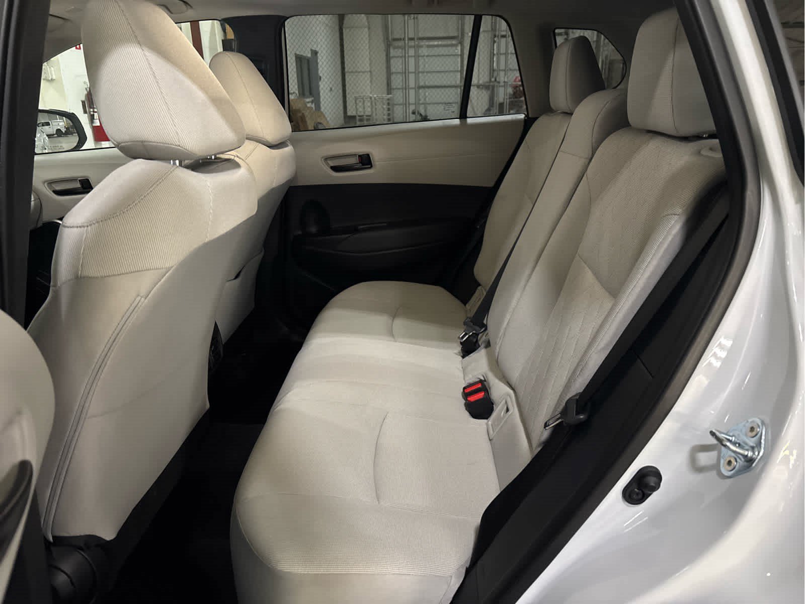 Used 2025 Wind Chill Pearl Toyota LE image 8