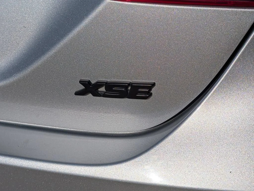 Used 2022 Silver Toyota XSE V6 image 33
