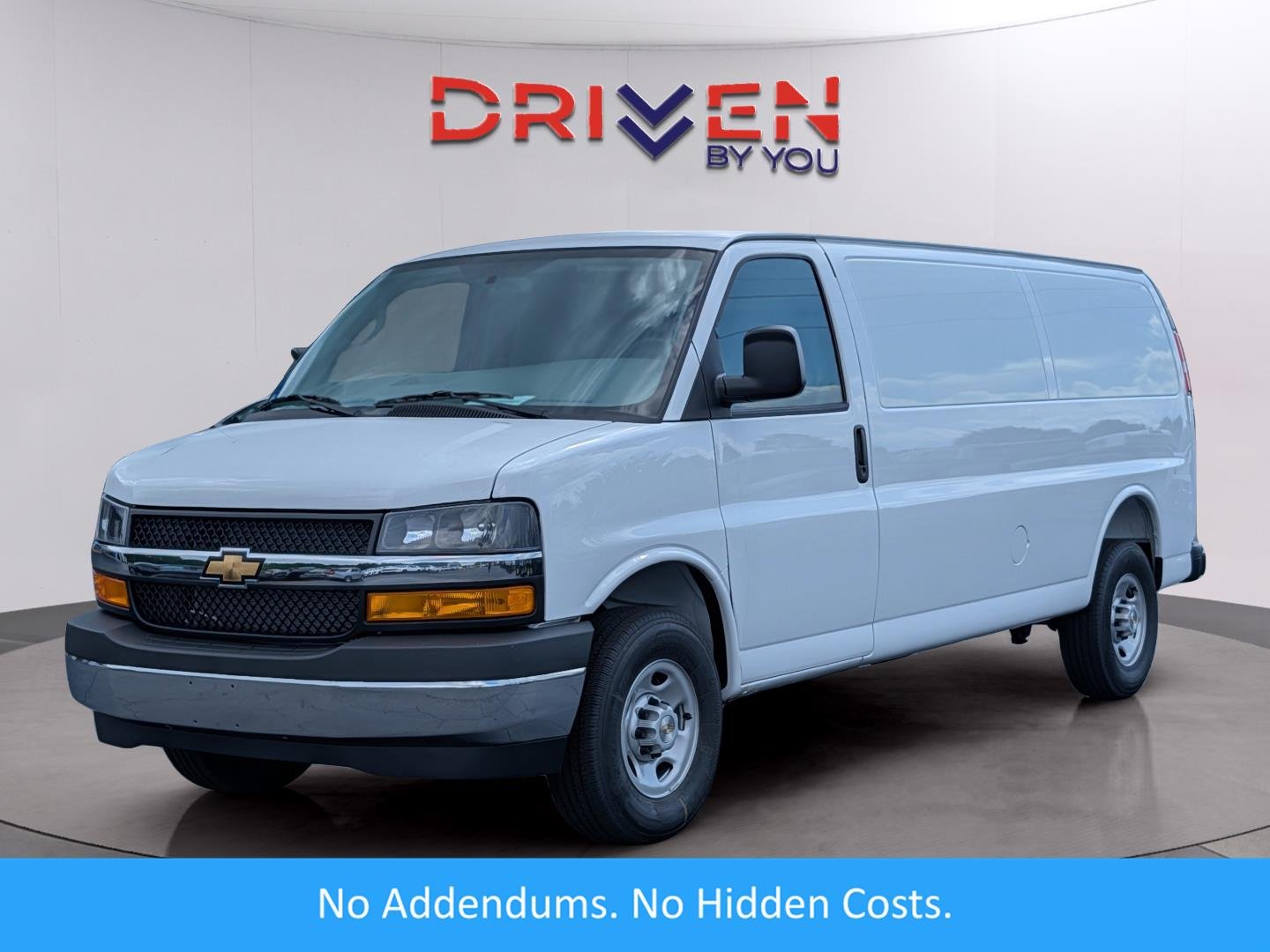 2026 Chevrolet Express 2500 Extended Work Van HD's photo