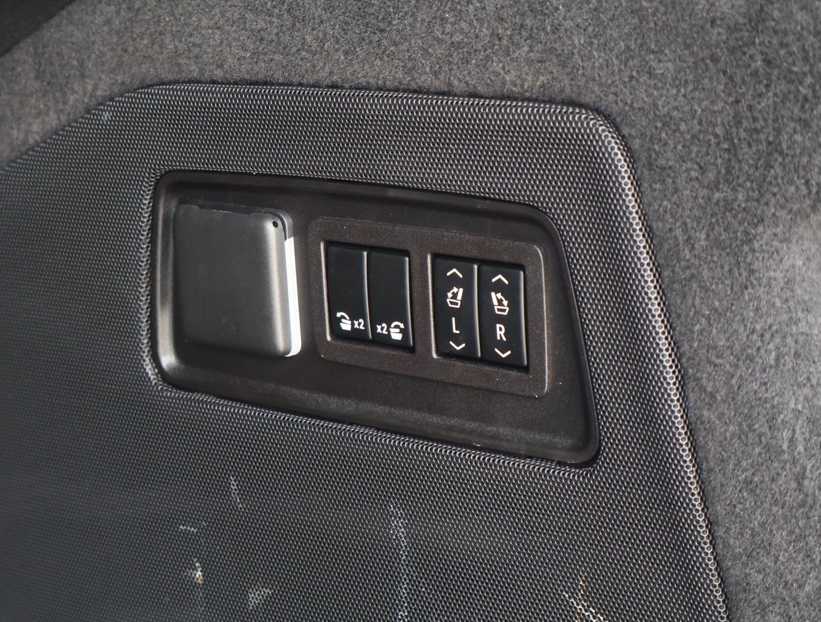 2023 Cadillac Escalade Luxury - Photo 27