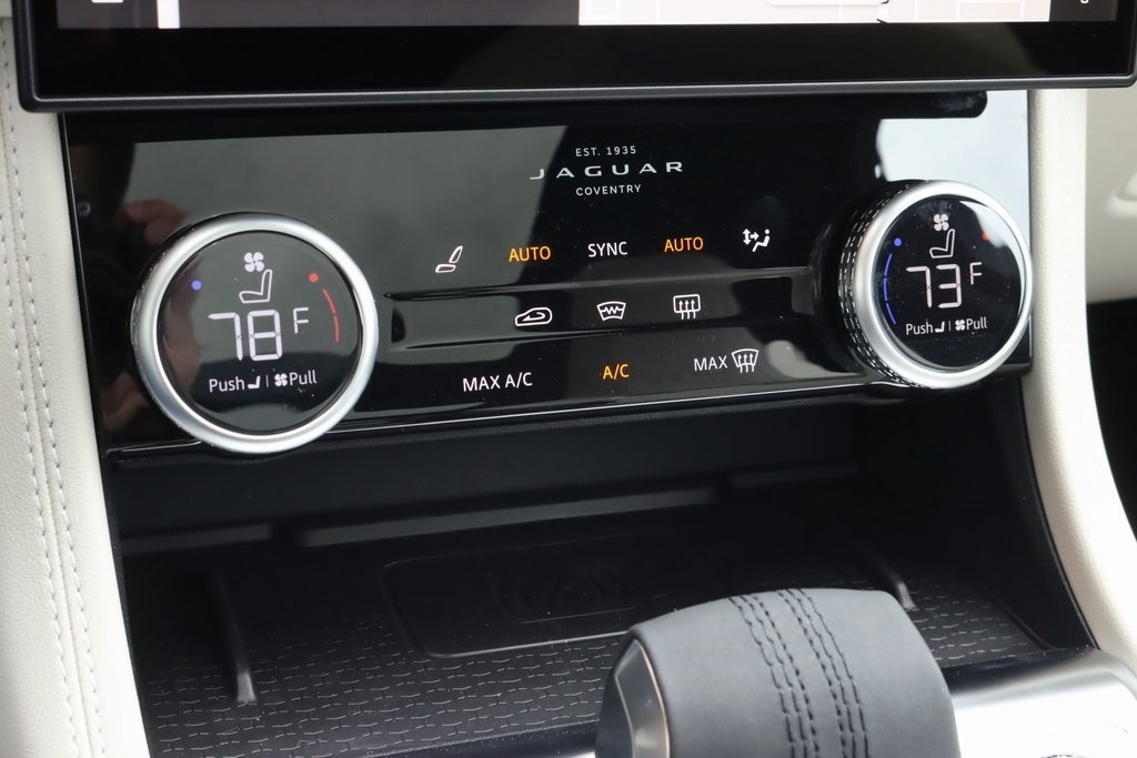 2026 JAGUAR F-PACE - Image 29