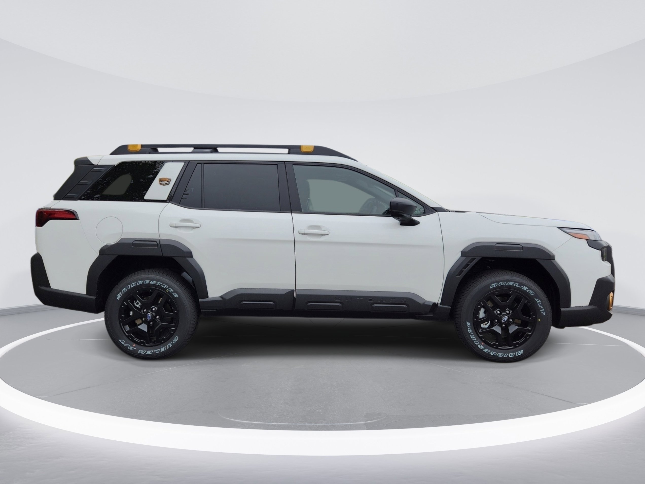 New 2026 CRYSTAL WHITE PEARL Subaru Wilderness image 4