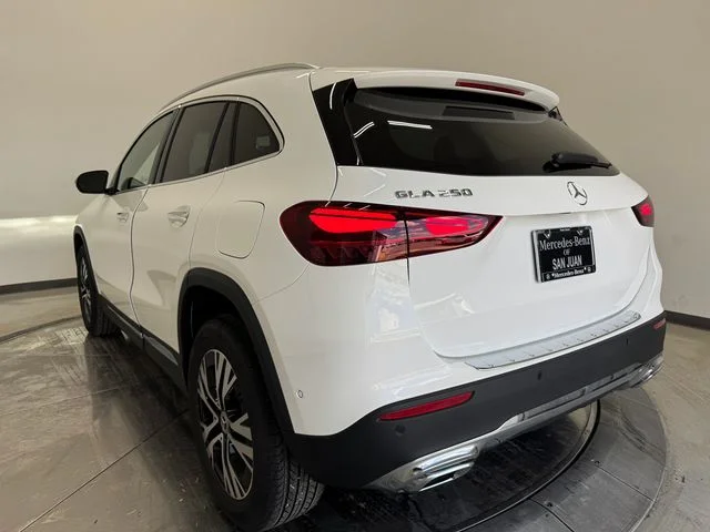 New 2026 White Mercedes-Benz GLA 250 image 9