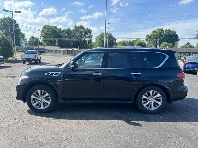 Used 2017 Black INFINITI Base image 4