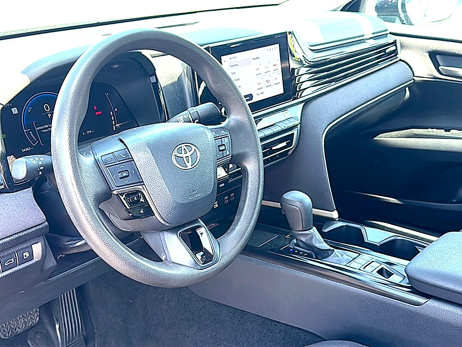 Used 2025 Super Black Toyota LE image 12