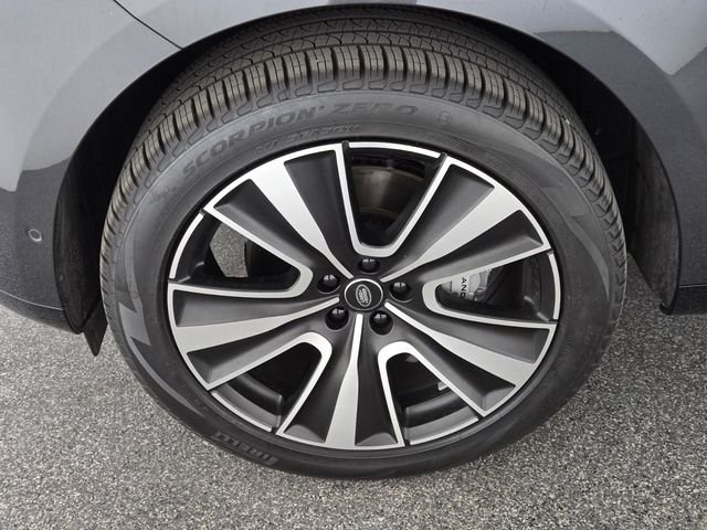 2025 Land Rover Range Rover SE - Photo 9