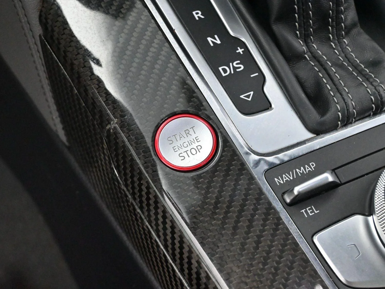 Used 2019 Navarra Blue Metallic Audi Premium Plus image 24