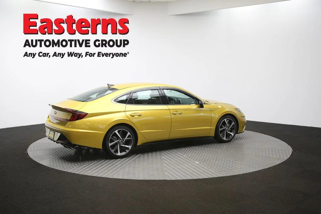 Used 2021 Yellow Hyundai SEL Plus image 41