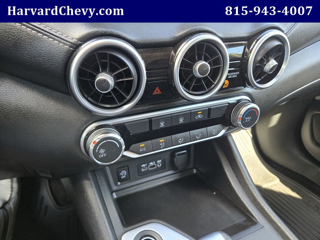 Used 2024 Red Nissan SV Xtronic CVT image 9