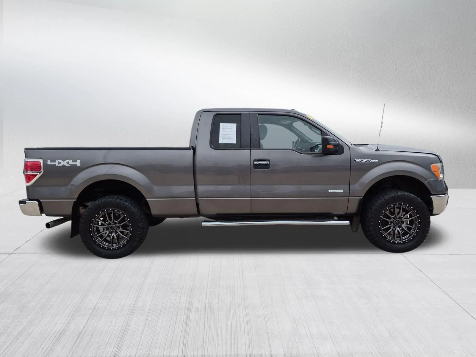 Used 2014 Sterling Gray Metallic Ford XLT image 6