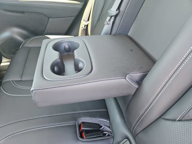 Used 2023 Ebony Twilight Metallic Buick Essence image 14
