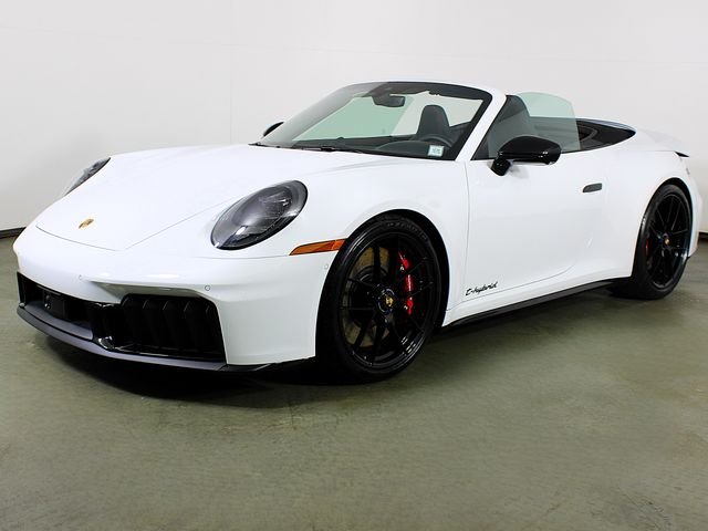 2026 Porsche 911 Carrera 4 GTS