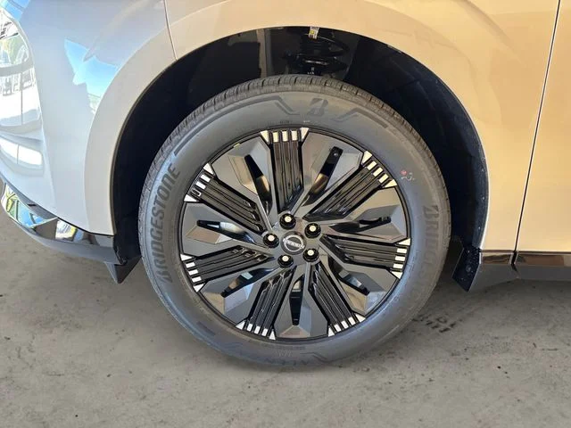 New 2026 Gold Nissan Platinum image 15