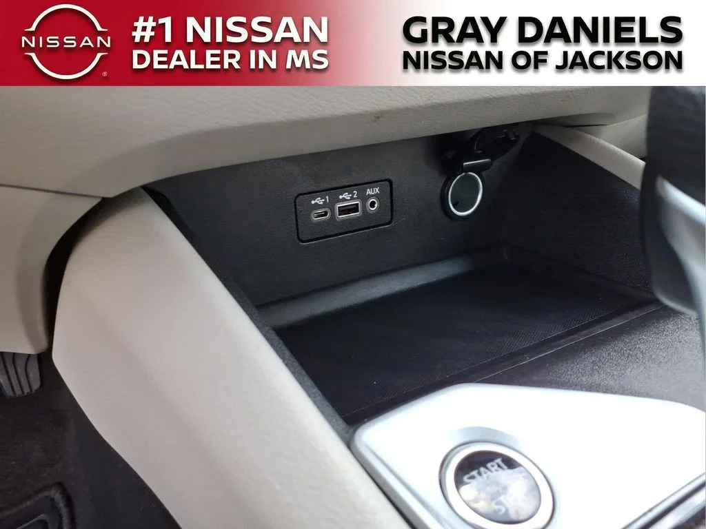 Used 2025 Black Nissan 2.5 SV image 18