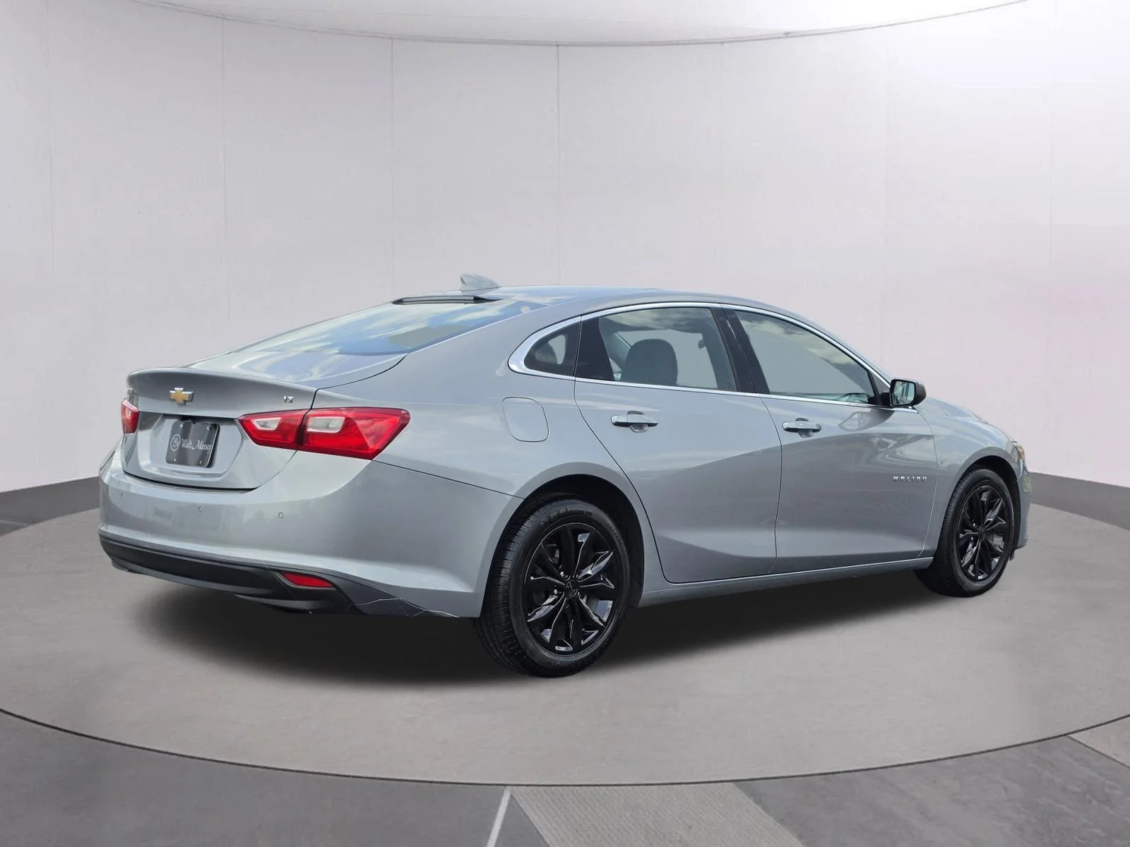 Used 2024 Sterling Gray Metallic Chevrolet LT image 6