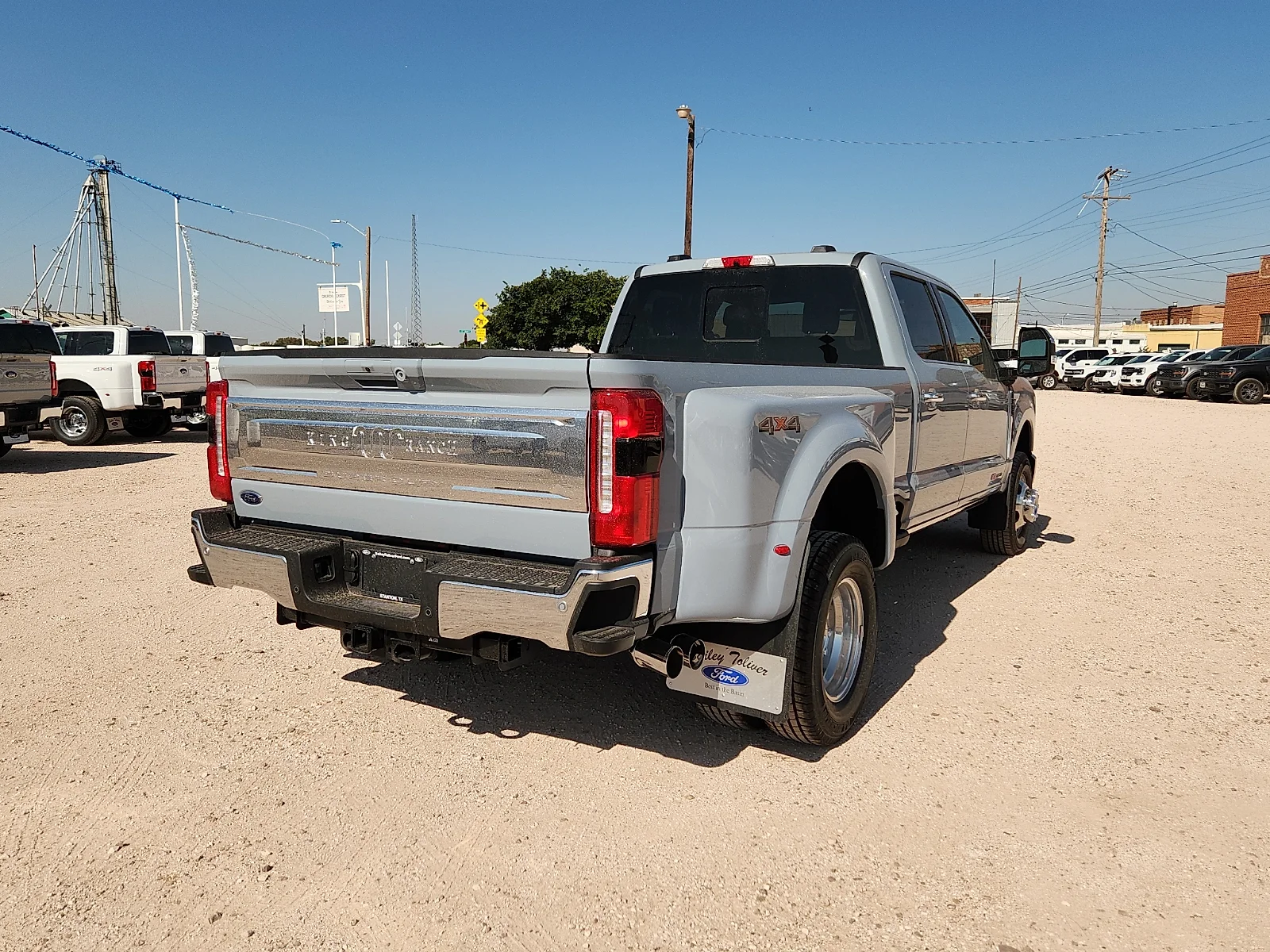 New 2026 Glacier Gray Metallic Tri-Coat Ford King Ranch image 7
