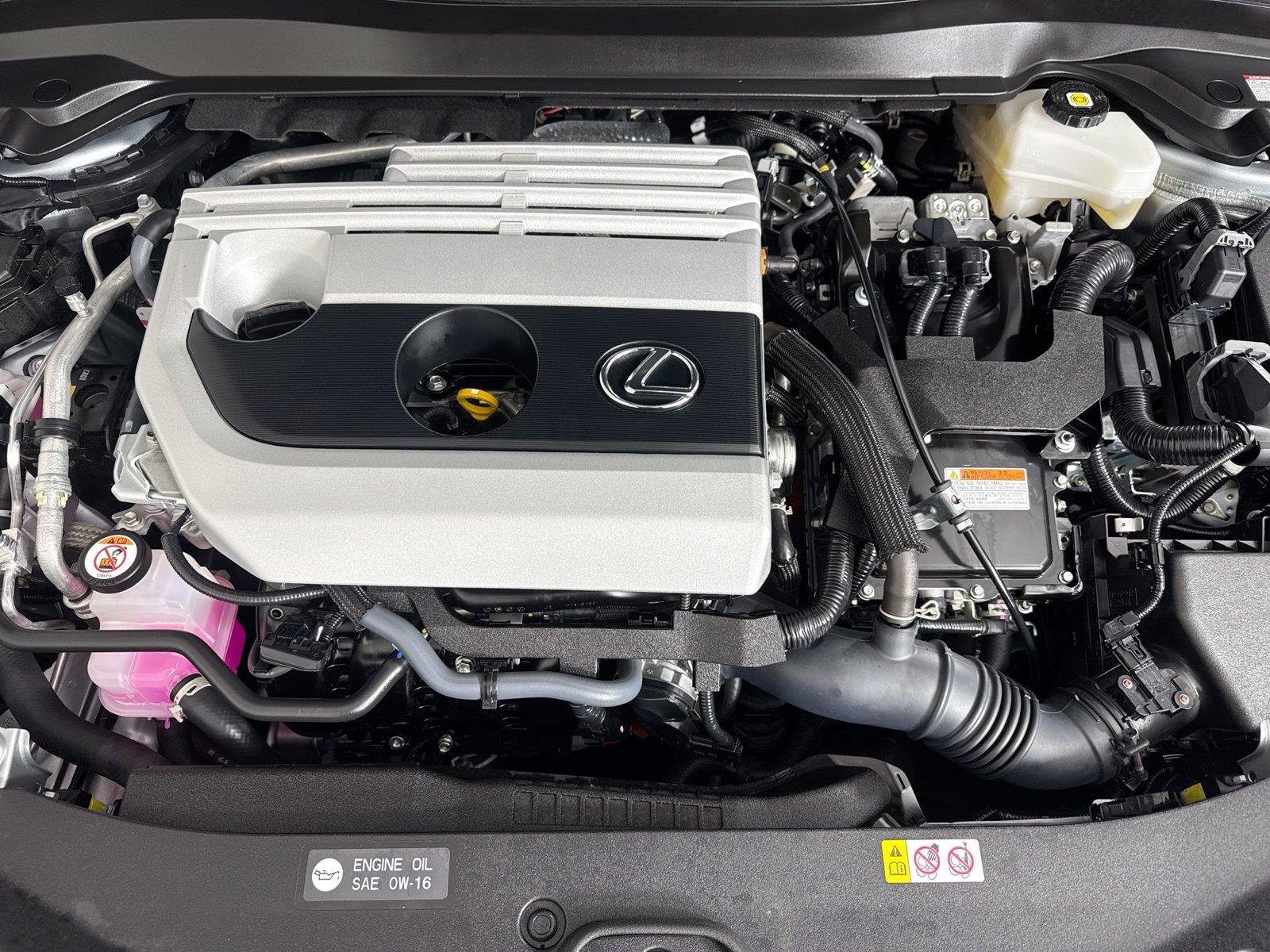 Used 2024 Iridium w/ Obsidian Roof Lexus UX 250h F SPORT Handling image 47
