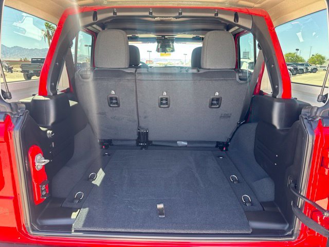 New 2026 Firecracker Red Clear-Coat Exterior Paint Jeep Rubicon image 6