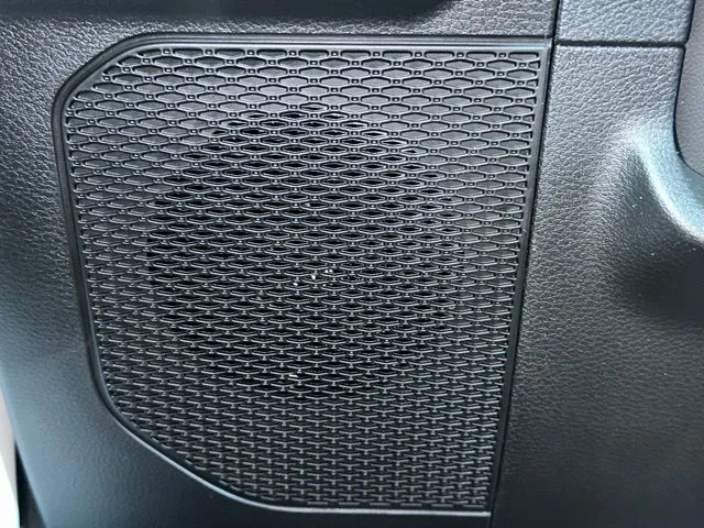 2025 Jeep Wrangler 4-Door Sahara - Photo 18