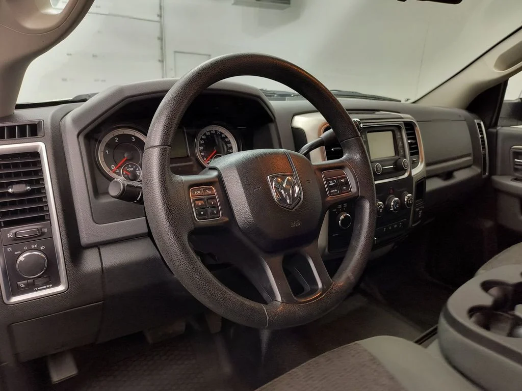 Used 2016 Bright White Ram SLT image 12