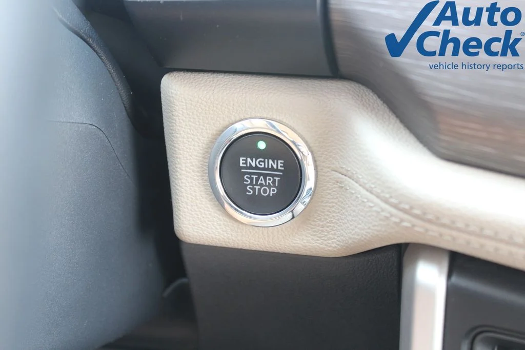 Used 2024 Black Ford Limited image 17