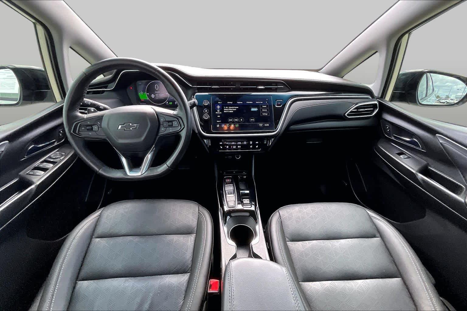 Used 2023 Silver Flare Metallic Chevrolet 2LT image 28