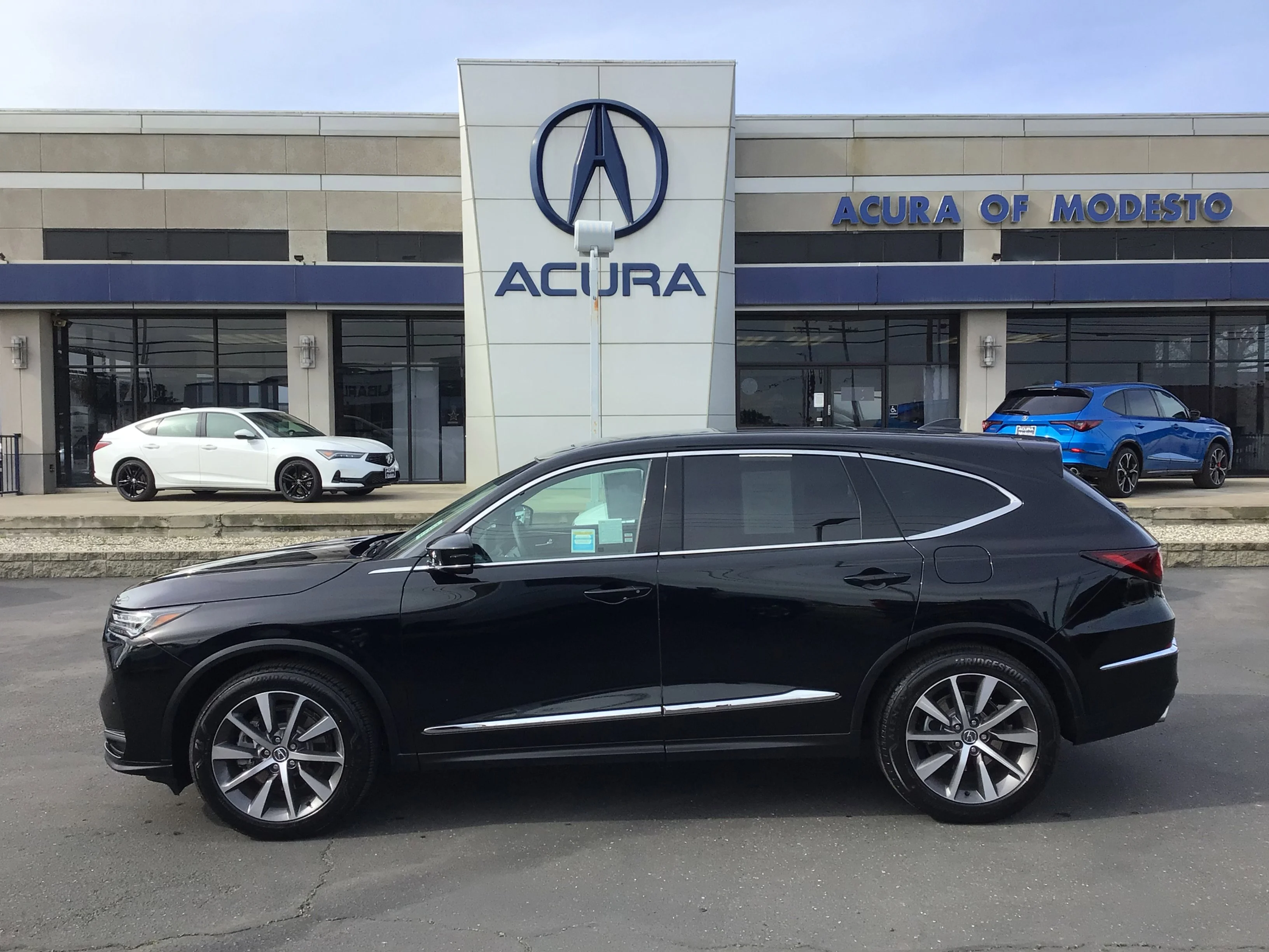 2025 Acura MDX SH-AWD w/Technology Package's photo