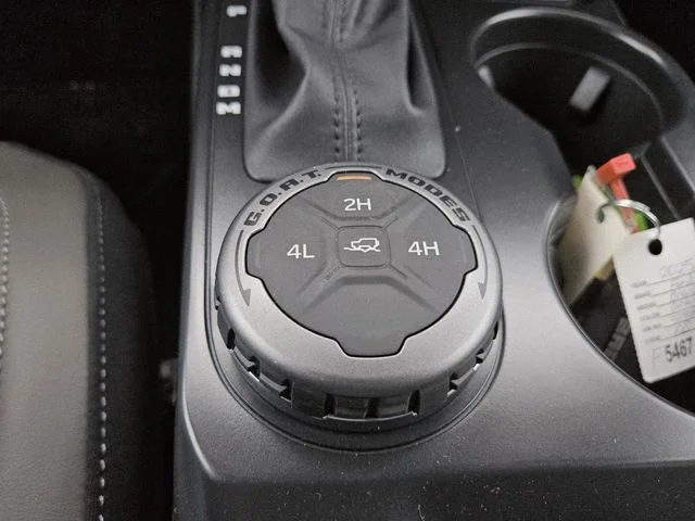 2025 Ford Bronco 4-Door Outer Banks - Photo 18