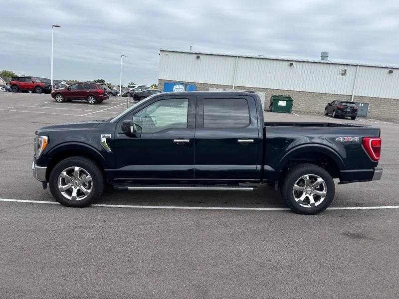 Used 2023 Antimatter Blue Metallic Ford XLT image 6