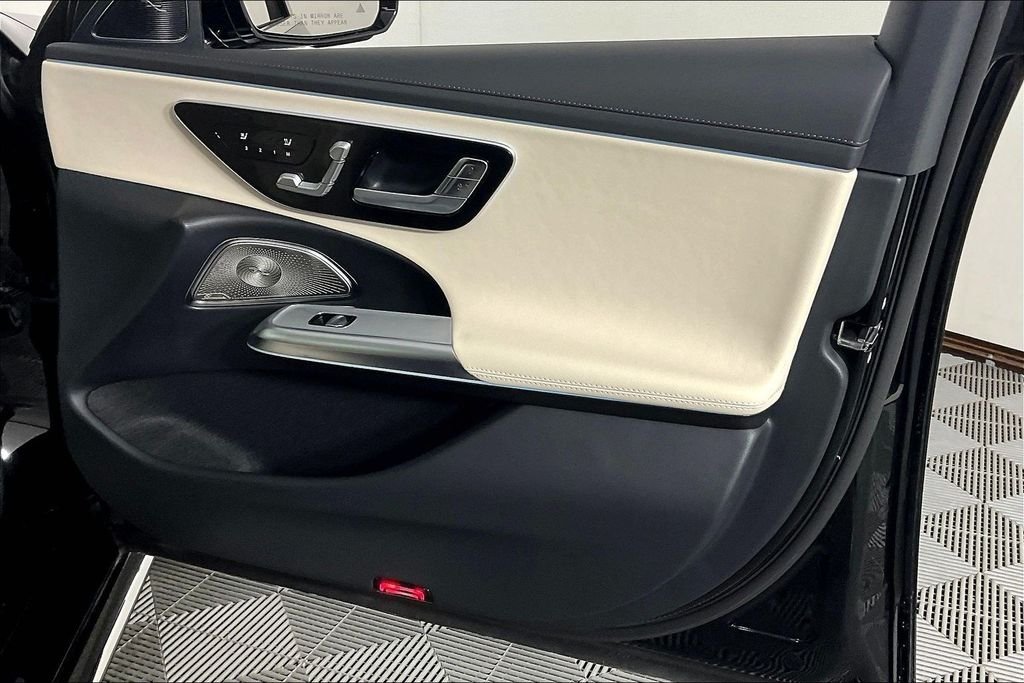 2026 Mercedes-Benz E-Class E350 - Photo 16