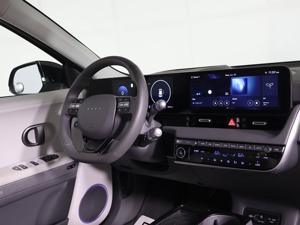 2025 Hyundai IONIQ 5 Limited - Photo 39