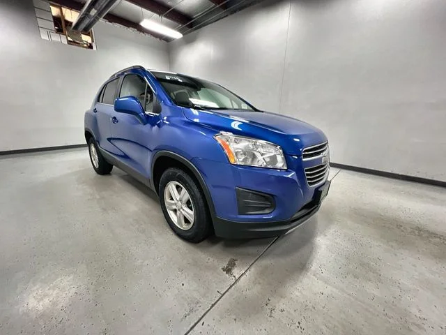 Used 2015 Blue Chevrolet LT image 2