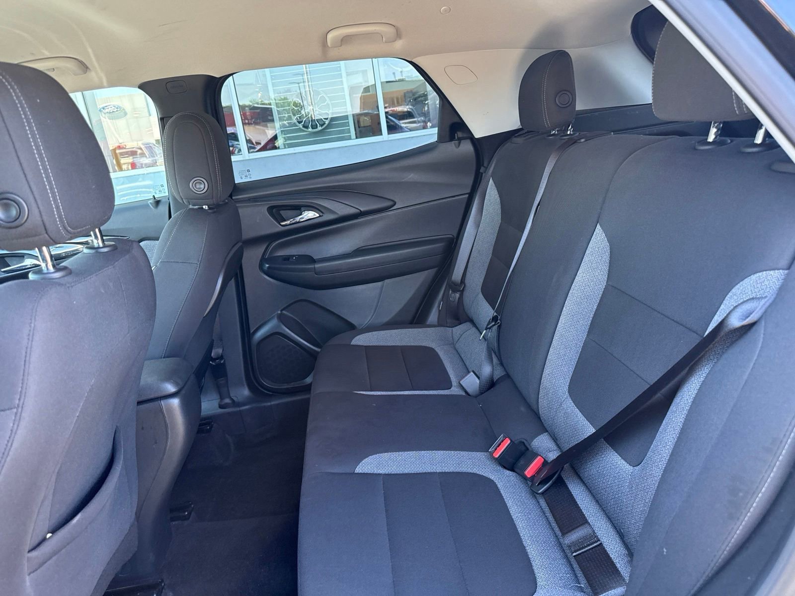 Used 2025 Mosaic Black Metallic Chevrolet LT image 19