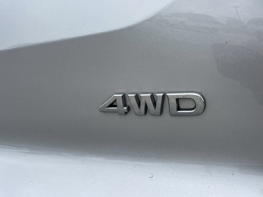 Used 2025 Silver Nissan SV image 20