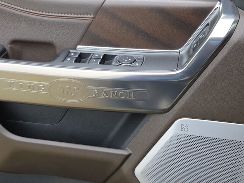 Used 2025 Agate Black Metallic Ford King Ranch image 24