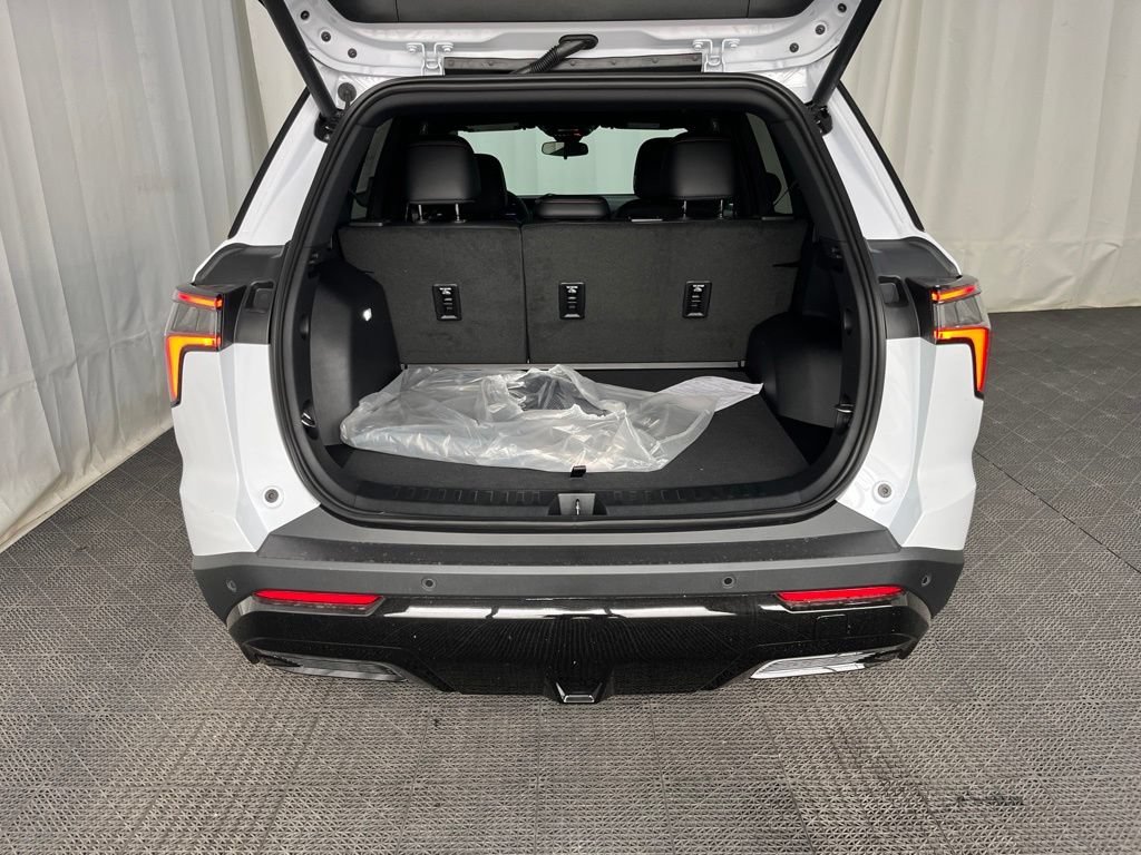 2027 Chevrolet Equinox RS - Photo 24