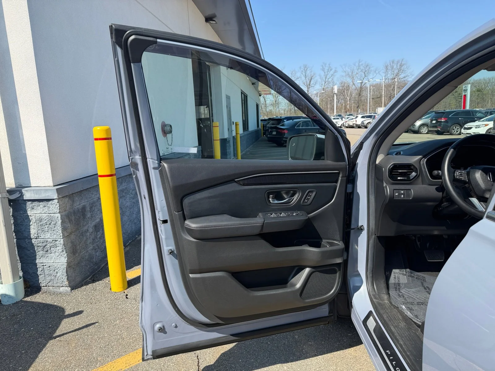 Used 2024 Sonic Gray Pearl Honda Elite image 29