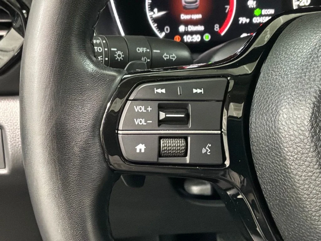 Used 2024 Modern Steel Metallic Honda Touring image 9