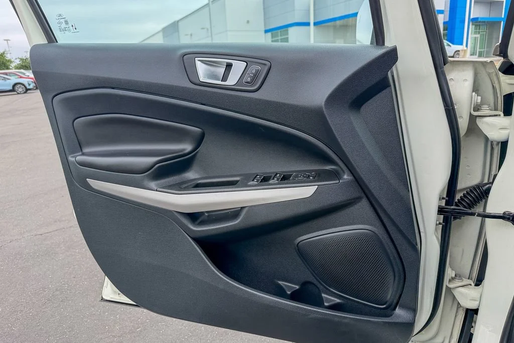Used 2020 White Ford Titanium image 11