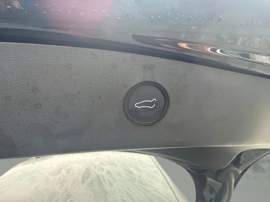 Used 2022 Black Tesla Long Range image 19