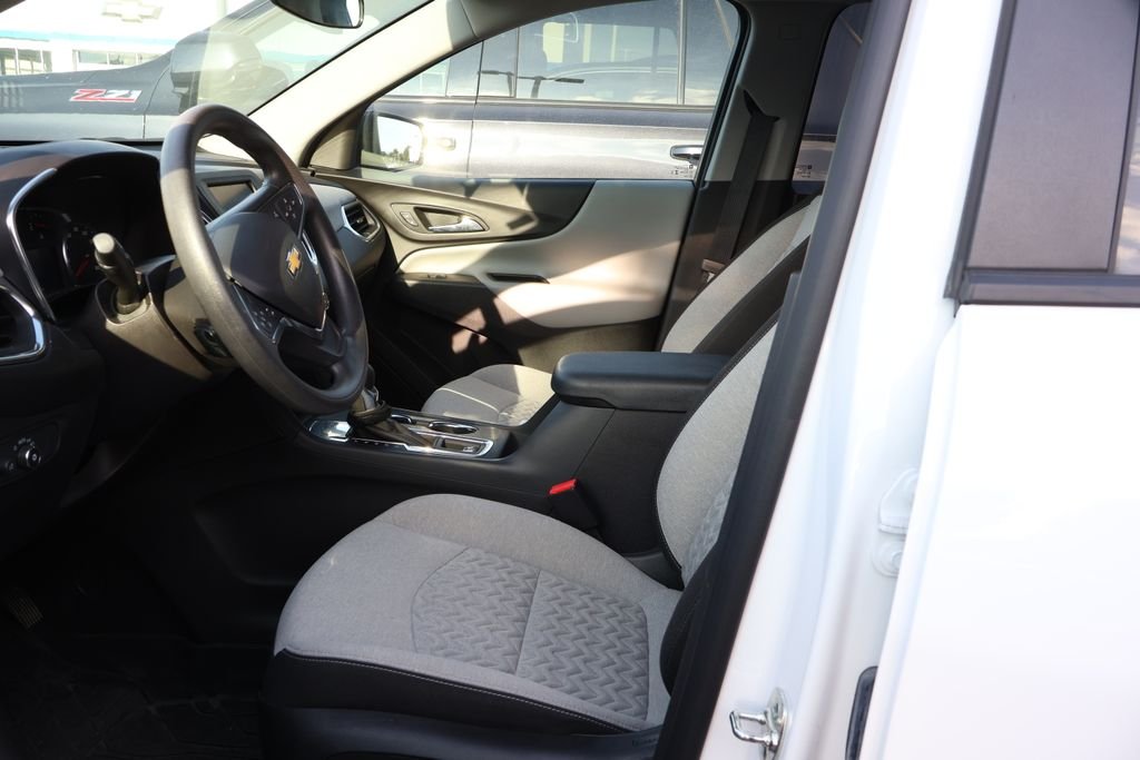 Used 2024 White Chevrolet LS image 10