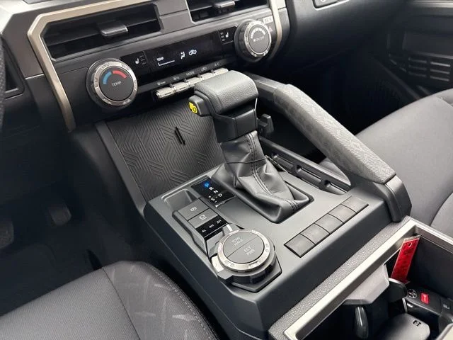 2026 Toyota Tacoma SR5 - Photo 21